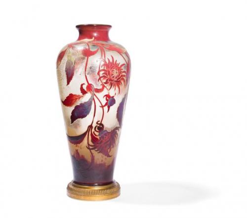 Cote et résultats de ventes aux enchères des verreries d’Émile Gallé. Estimation gratuite de vases Art nouveau et œuvres Gallé avec Artexpertise.fr